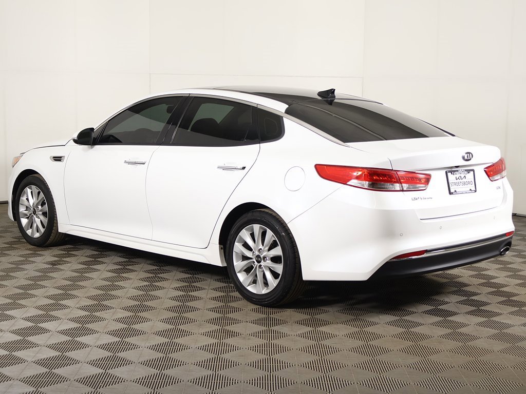 Used 2018 Kia Optima EX w/ Premium Package image 9