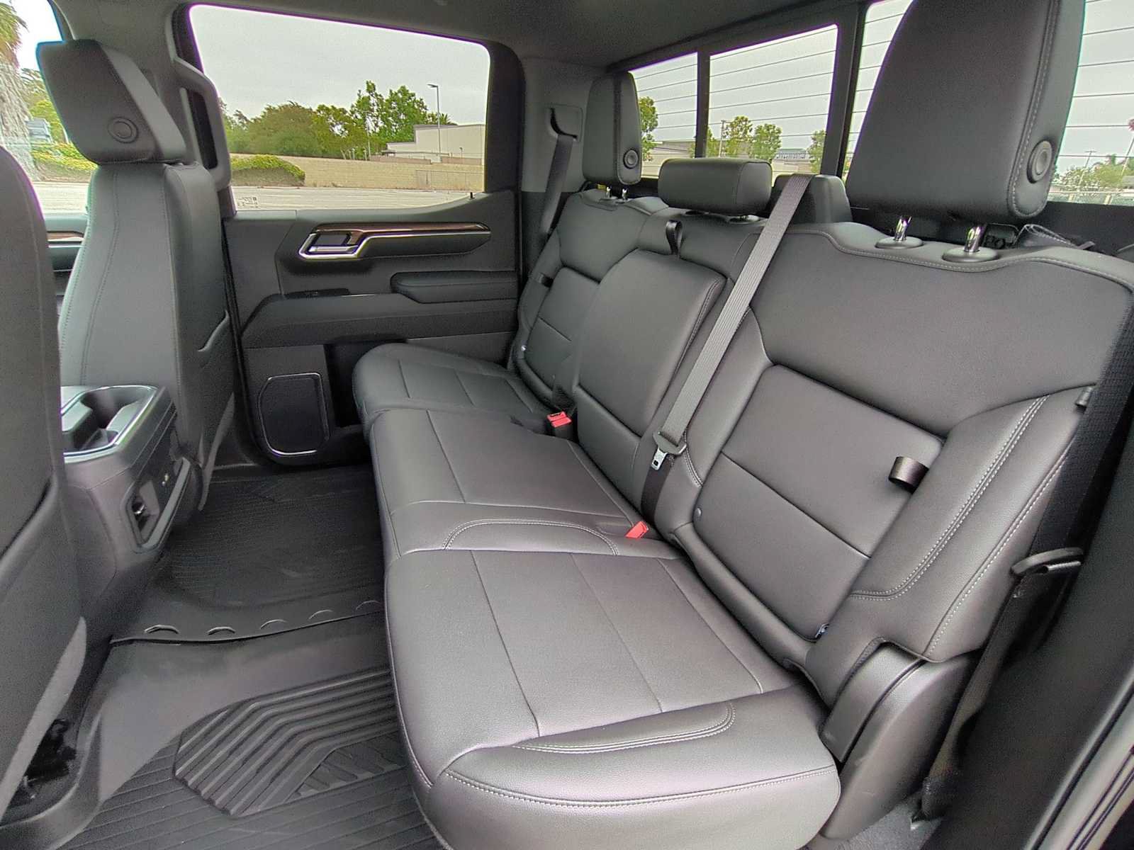 New 2026 Chevrolet Silverado 1500 LT Trail Boss w/ LT Trail Boss Premium Package AWD/4WD image 24