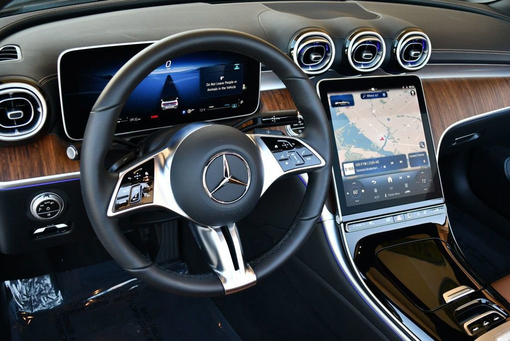 Used 2024 Mercedes-Benz CLE 300 4MATIC Cabriolet image 13