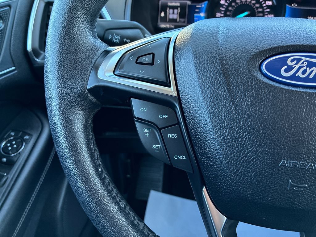 Used 2022 Ford Edge Titanium AWD/4WD image 24
