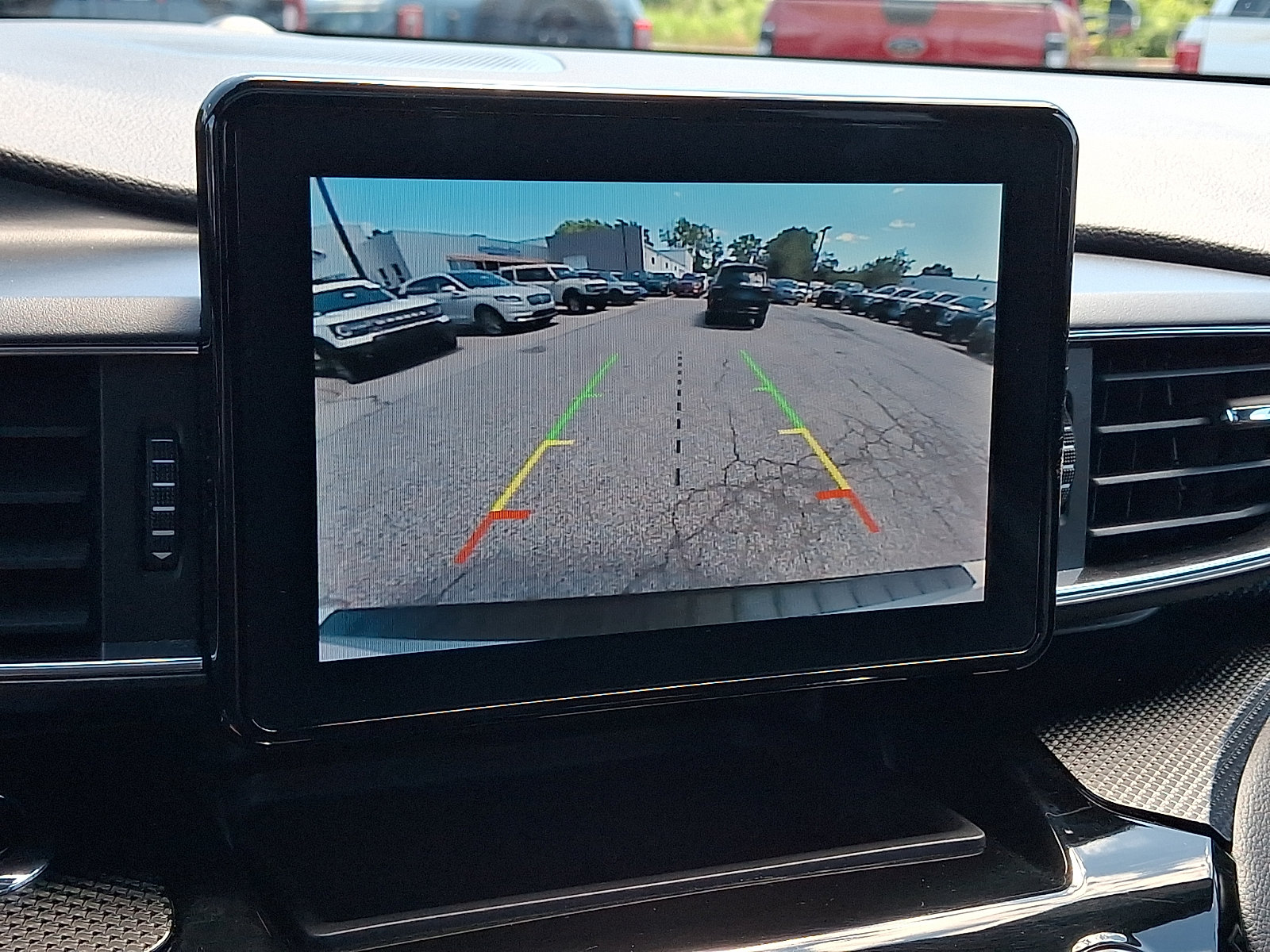 Certified 2024 Ford Explorer ST-Line w/ Class IV Trailer Tow Package AWD/4WD image 22