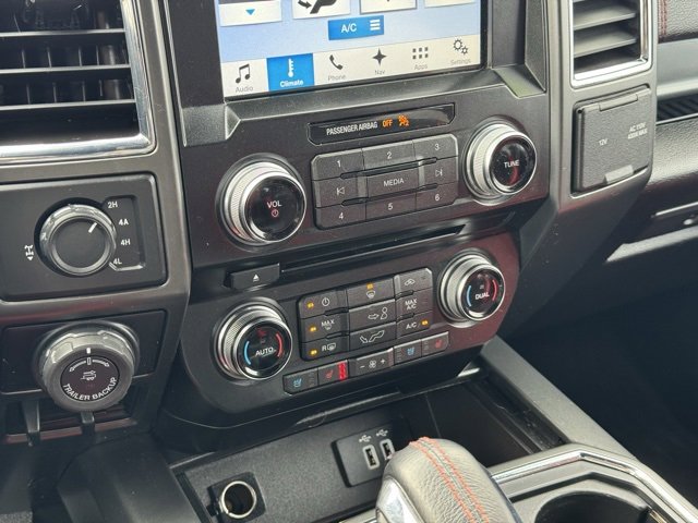 Used 2016 Ford F150 Lariat w/ Equipment Group 502A Luxury image 33