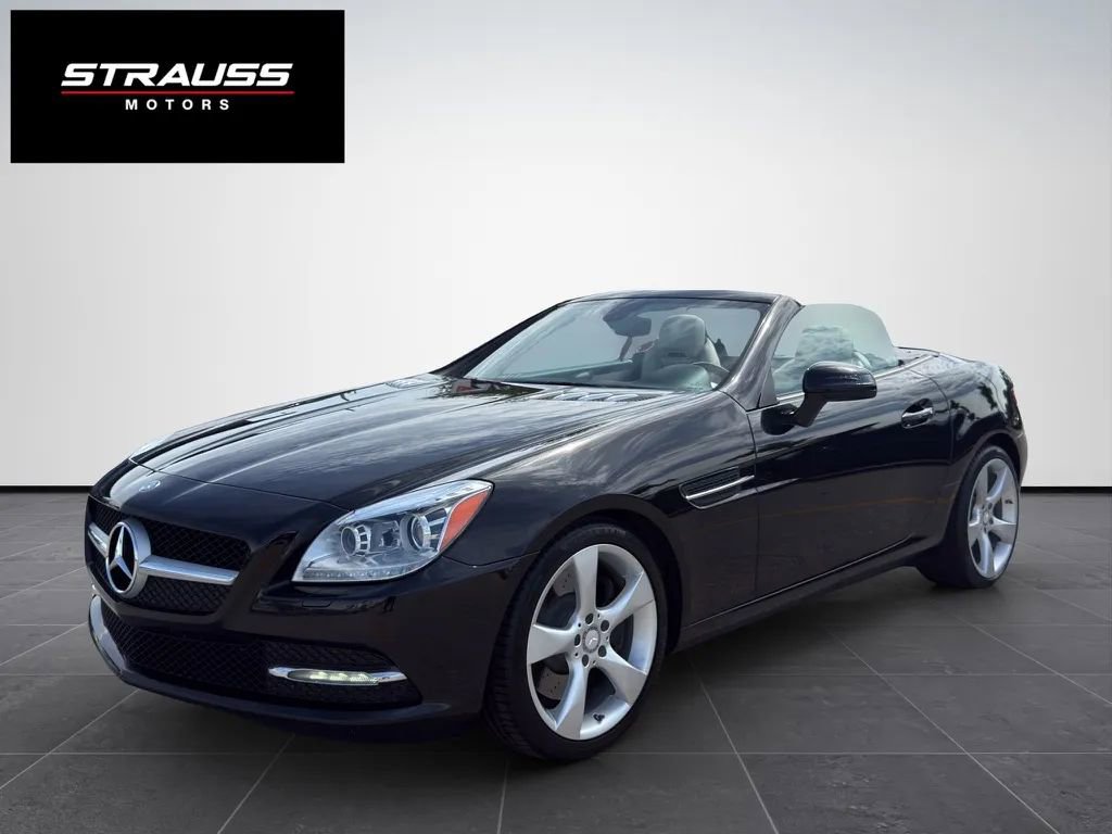 Used 2012 Mercedes-Benz SLK 350 image 5