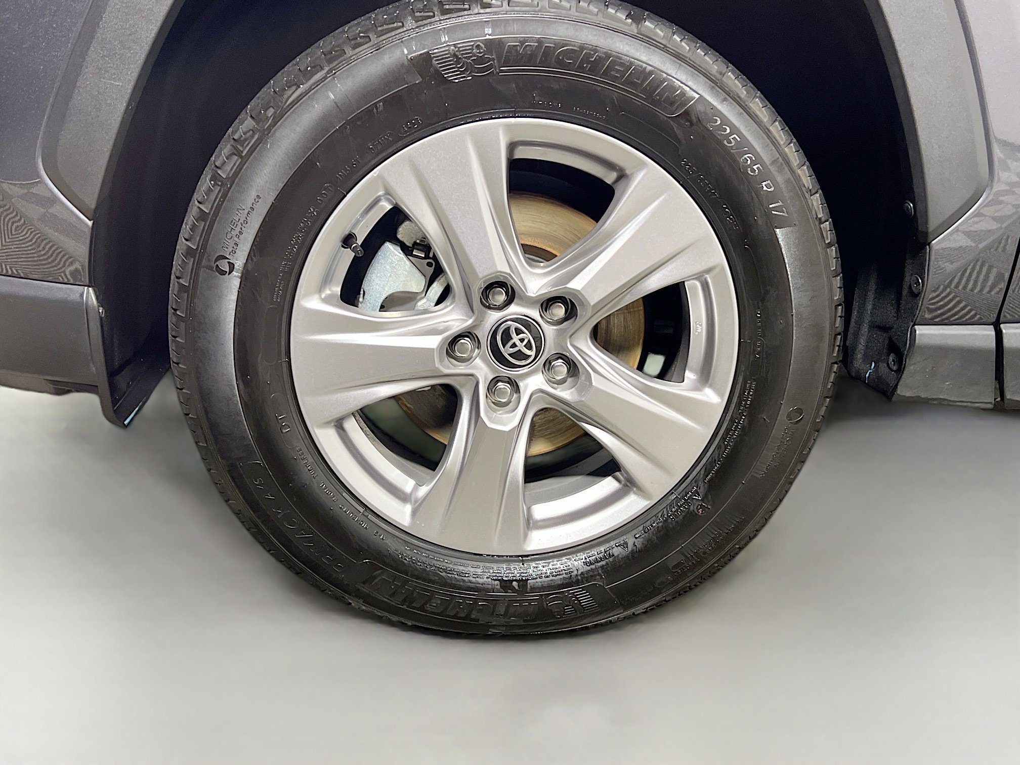 Used 2025 Toyota RAV4 XLE image 14