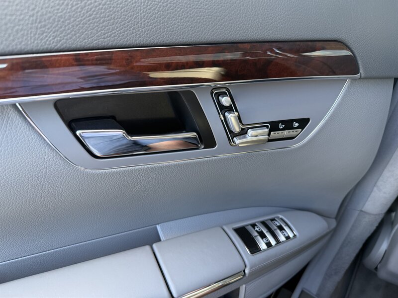 Used 2008 Mercedes-Benz S 63 AMG image 19