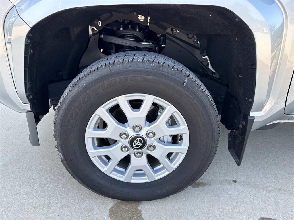 Used 2024 Toyota Tacoma SR image 4