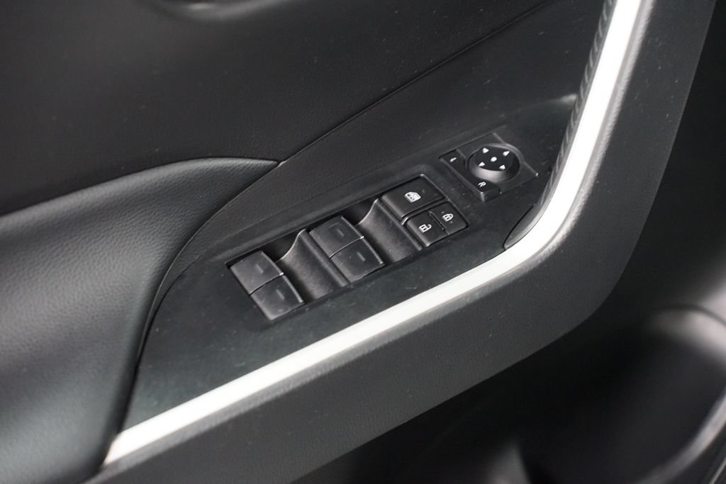 Used 2023 Toyota RAV4 XLE FWD image 31