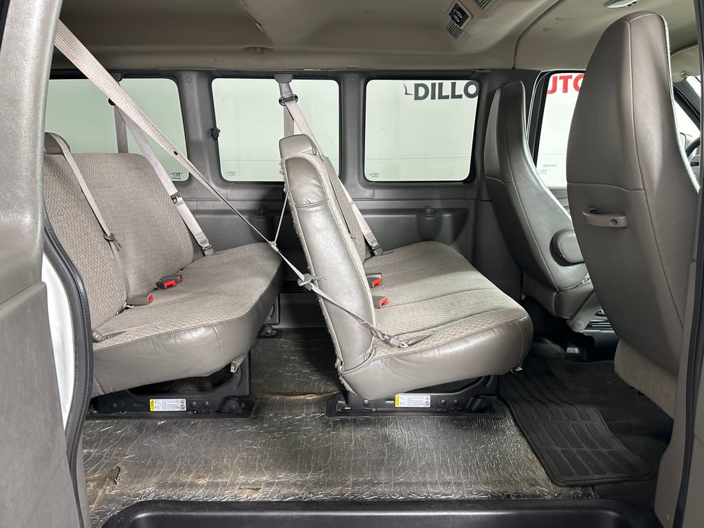 Used 2014 Chevrolet Express 2500 LT w/ LT Preferred Equipment Group RWD image 10