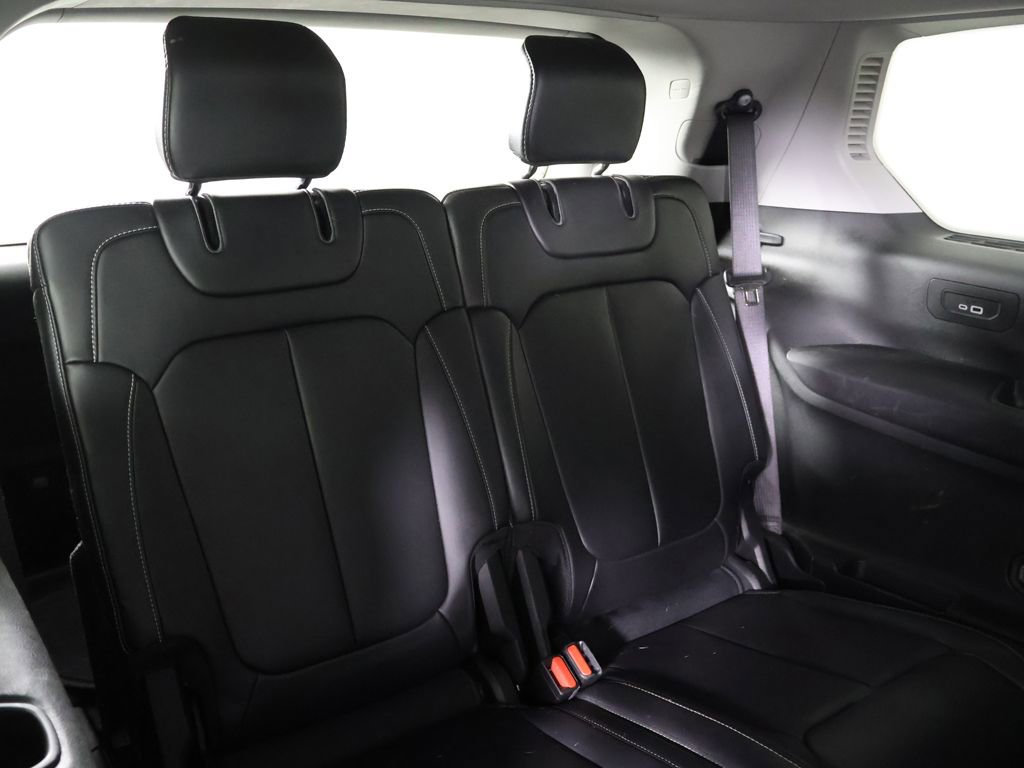 Used 2022 Jeep Grand Cherokee L Limited AWD/4WD image 36