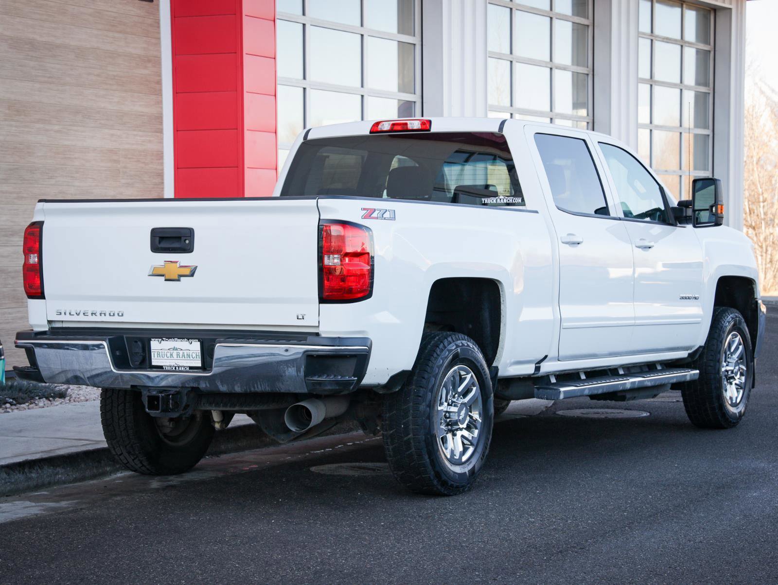Used 2019 Chevrolet Silverado 3500 LT w/ LT Convenience Package image 3