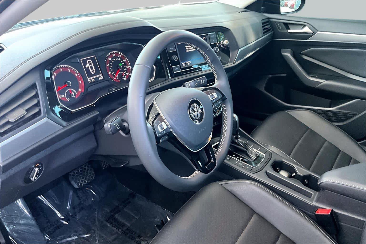 Used 2021 Volkswagen Jetta SE FWD image 18