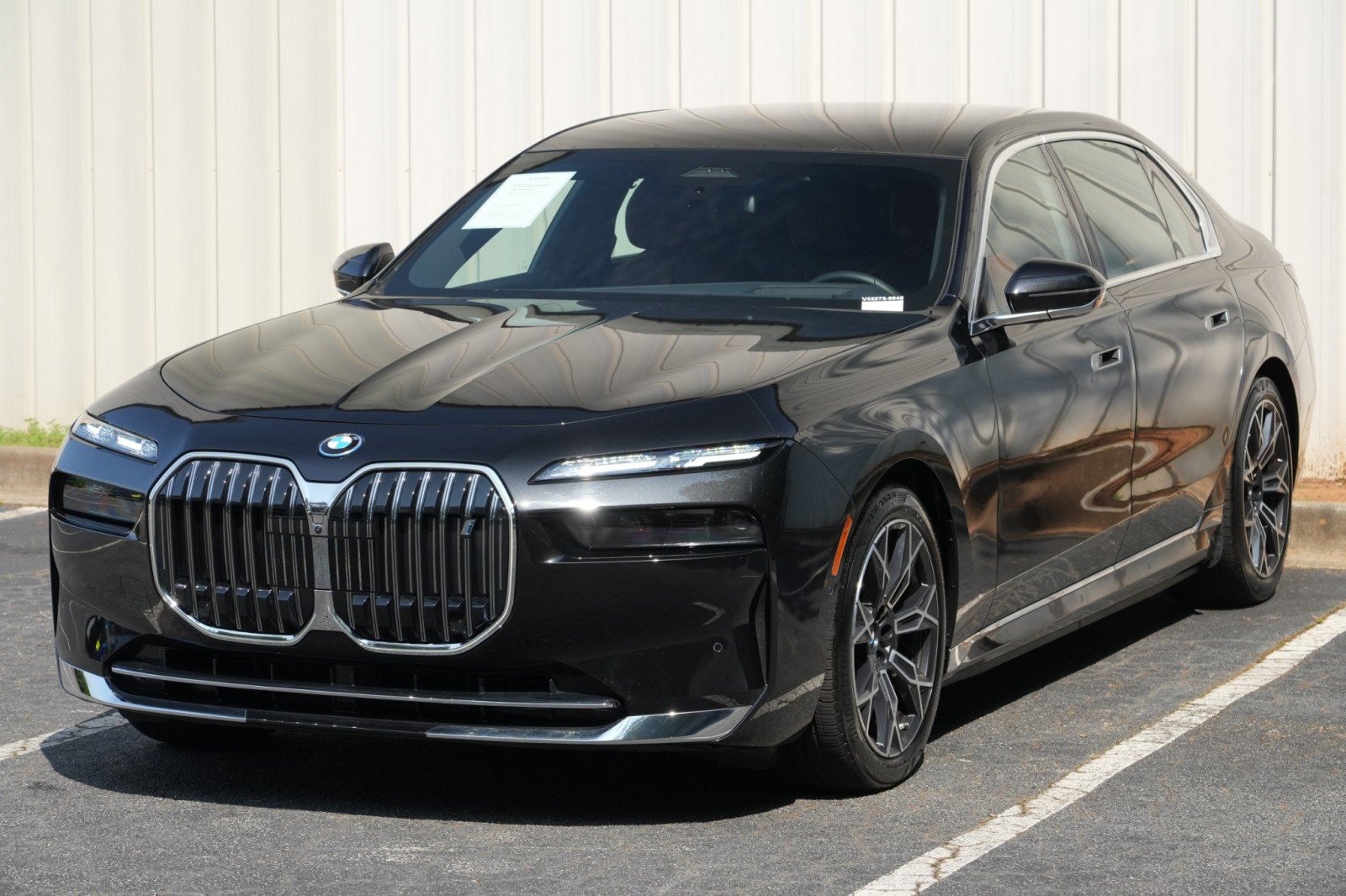 Used 2025 BMW i7 xDrive60 w/ Executive Package AWD/4WD image 61