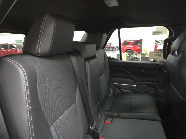 New 2026 Toyota 4Runner TRD Off-Road Premium AWD/4WD image 12
