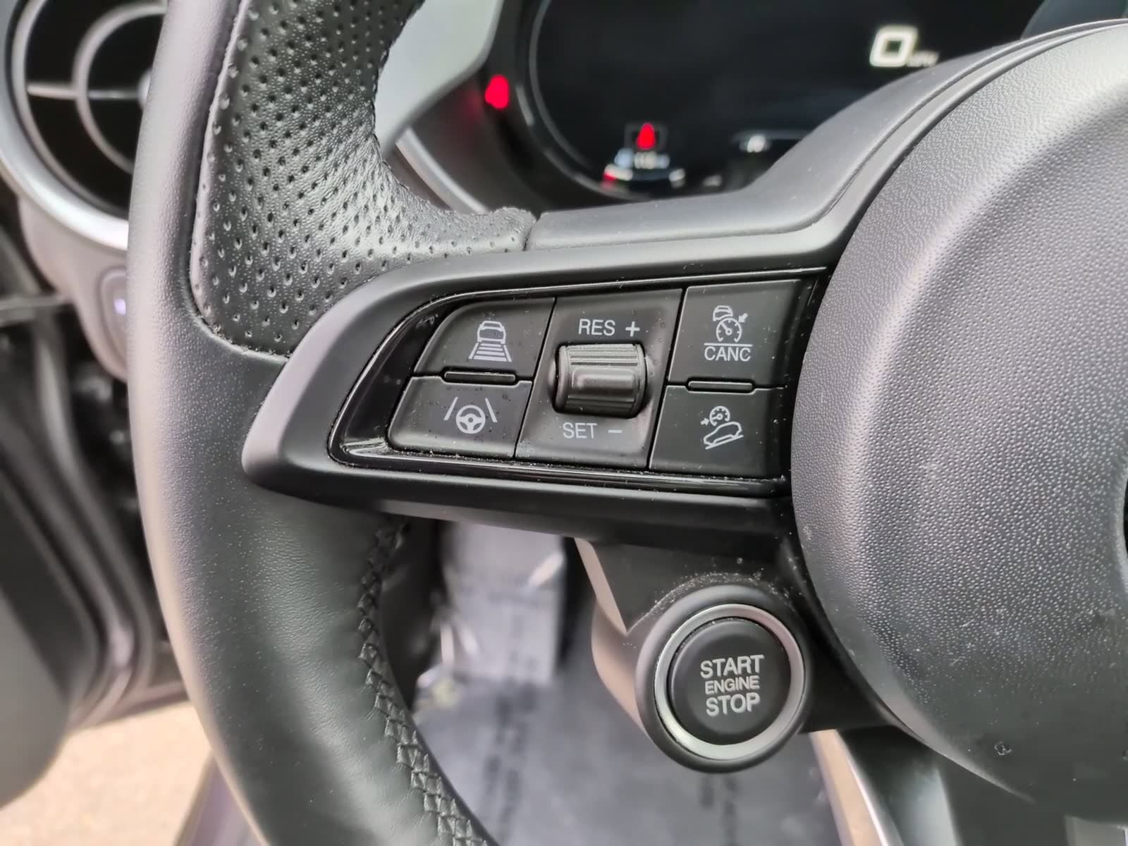 Used 2024 Alfa Romeo Stelvio Veloce AWD/4WD image 24