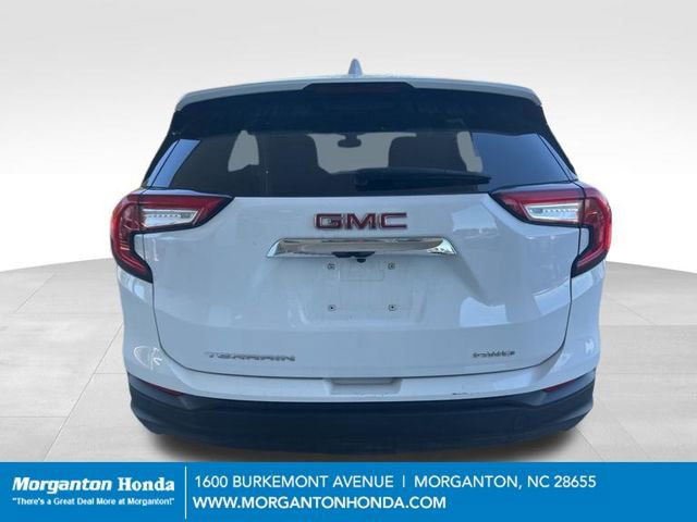 Used 2024 GMC Terrain SLE image 7
