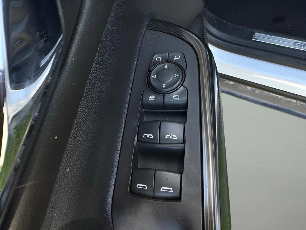 Used 2020 GMC Acadia SLT w/ Driver Alert Package II AWD/4WD image 17