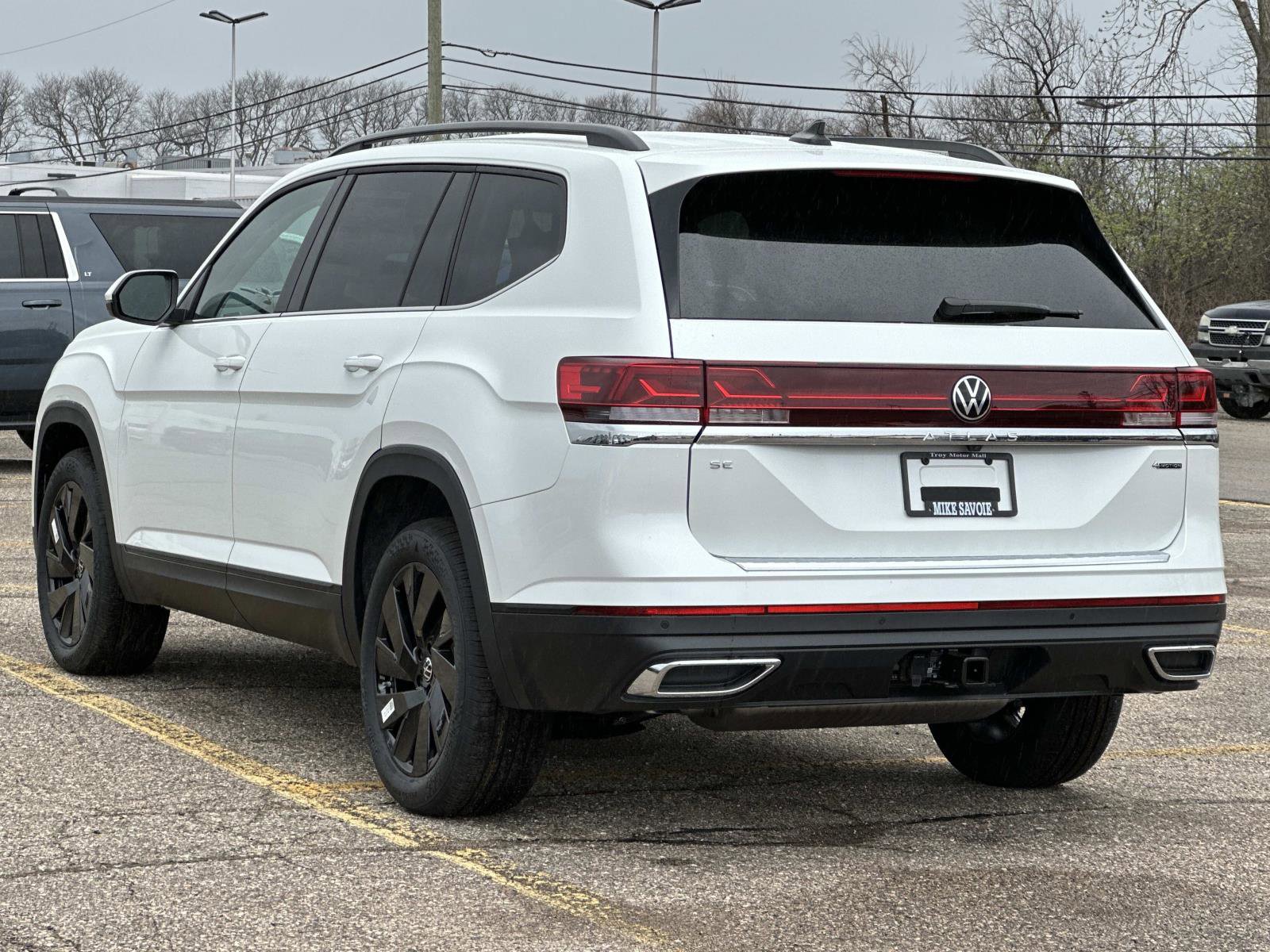 New 2026 Volkswagen Atlas SE image 4
