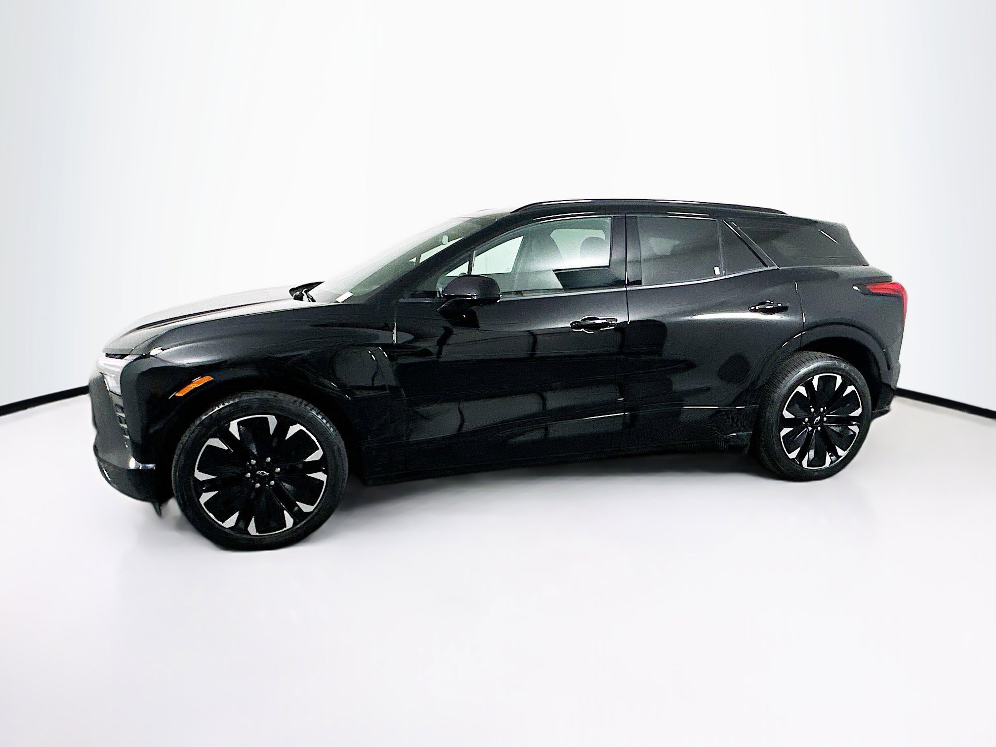 Used 2025 Chevrolet Blazer EV RS image 4