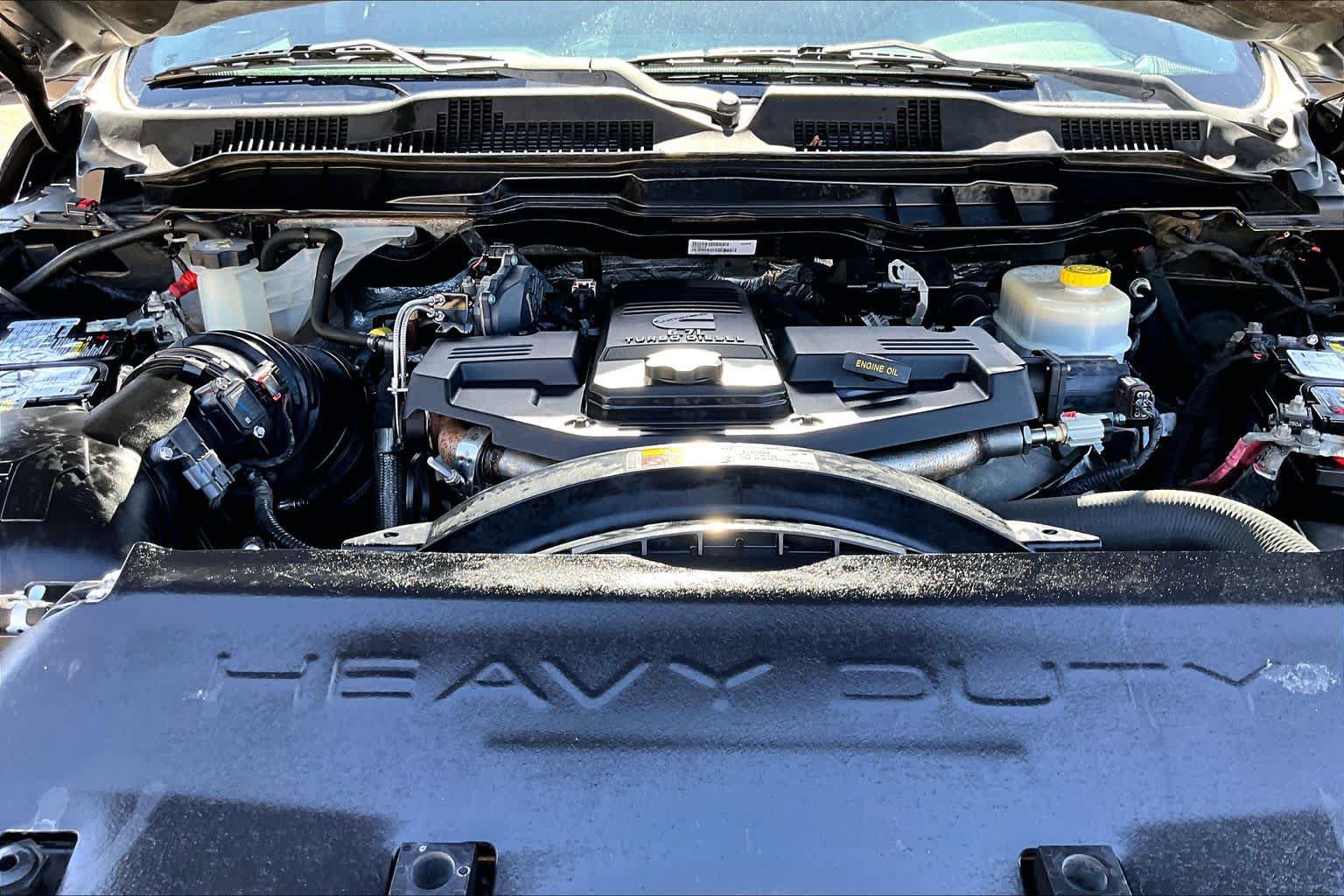 Used 2015 RAM 2500 Tradesman w/ Chrome Appearance Group AWD/4WD image 32