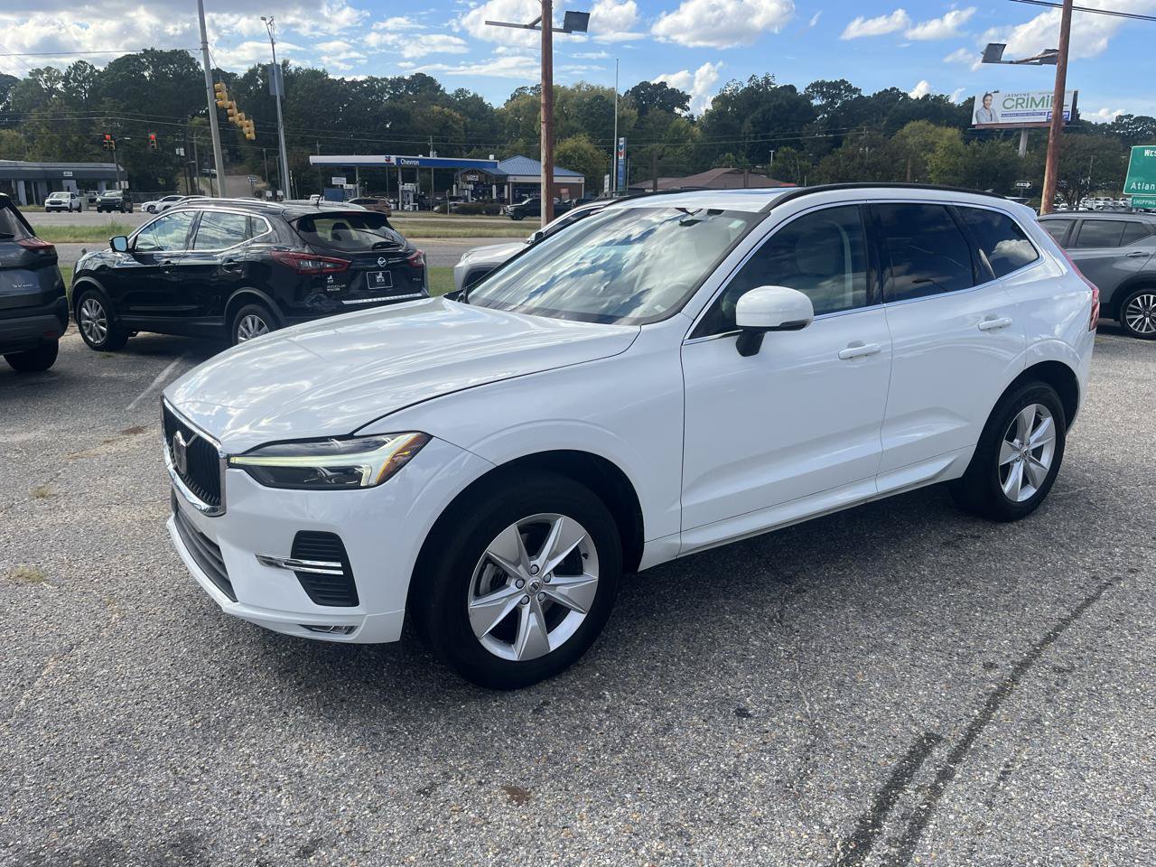 Used 2022 Volvo XC60 B5 Momentum AWD/4WD image 9