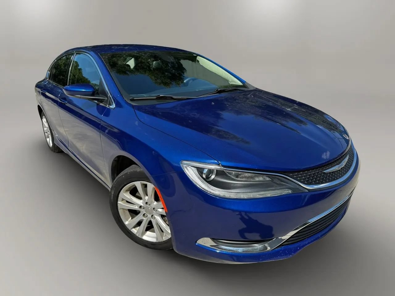 Used 2016 Chrysler 200 Limited FWD image 2