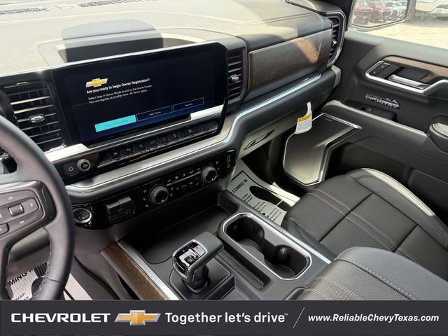 New 2025 Chevrolet Silverado 1500 High Country w/ High Country Premium Package AWD/4WD image 13