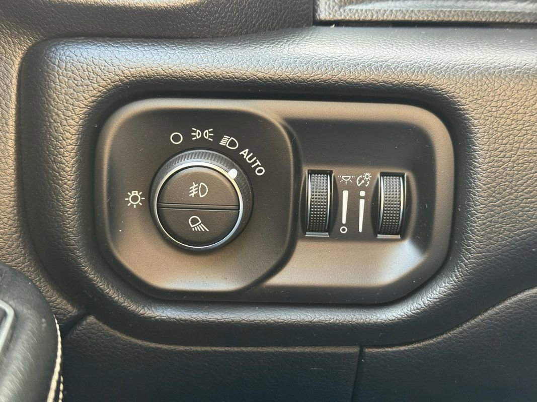 Used 2019 RAM 2500 Laramie image 29