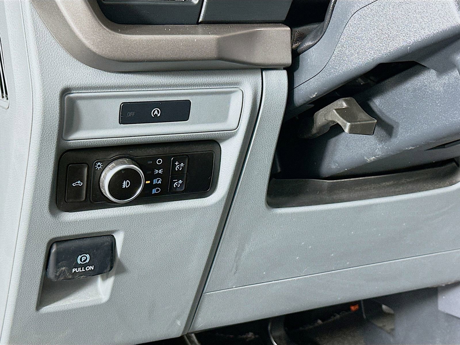 Used 2025 Ford F150 XLT w/ Equipment Group 301A Standard image 12