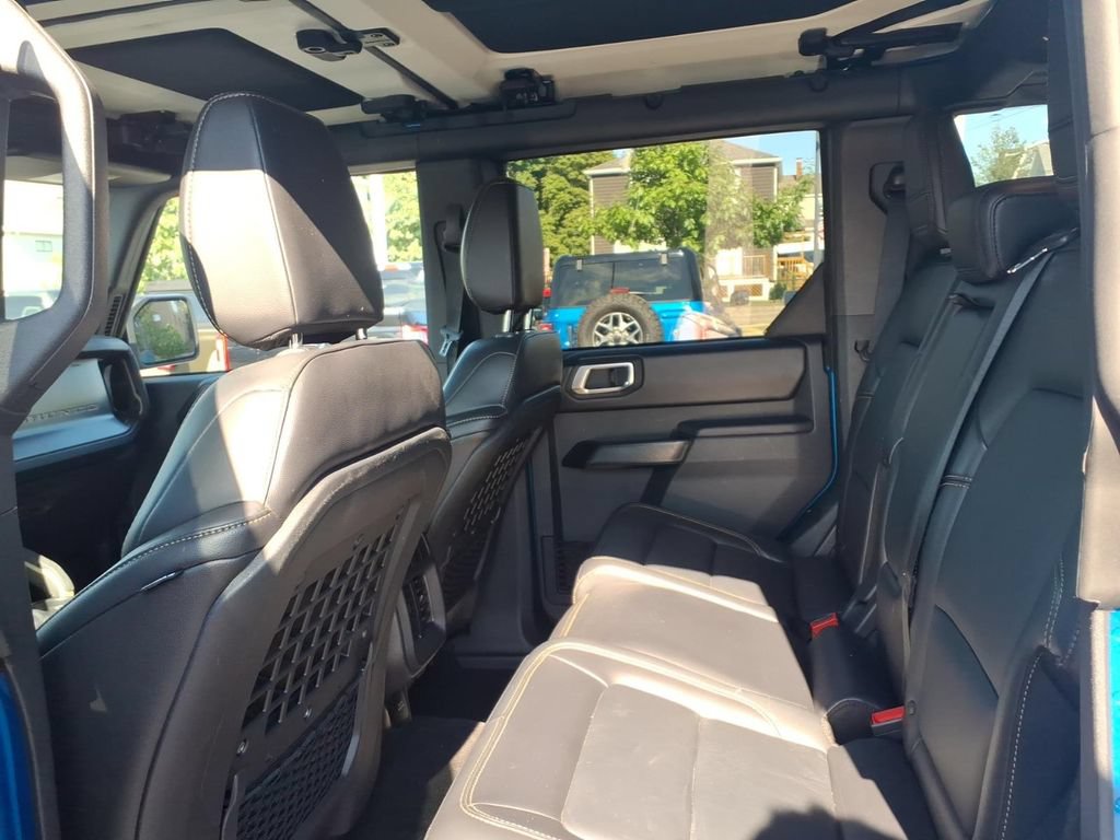 Used 2025 Ford Bronco Badlands AWD/4WD image 13