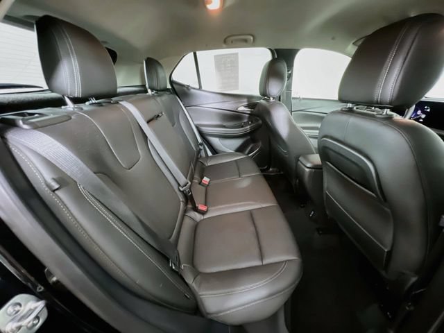Used 2024 Buick Encore GX Sport Touring w/ Comfort Package AWD/4WD image 40