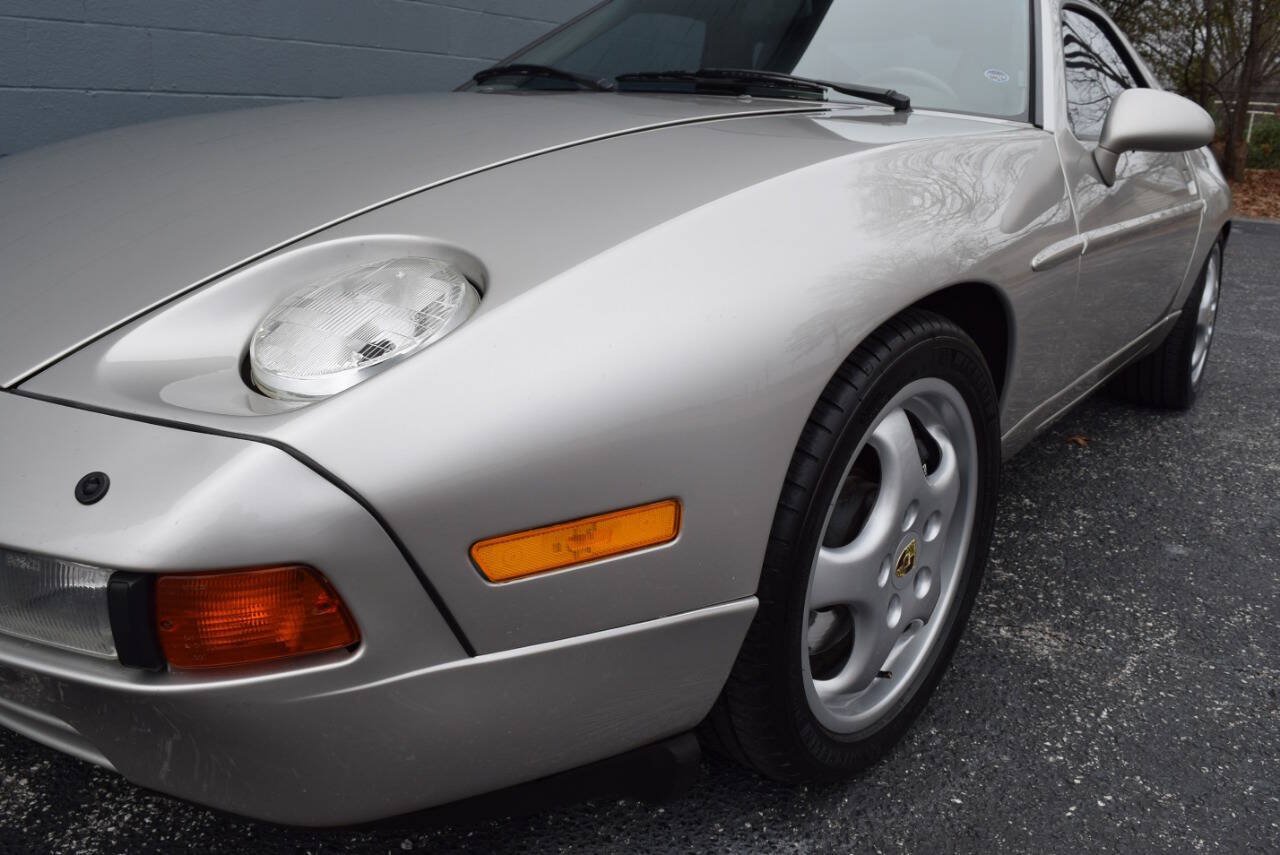 Used 1993 Porsche 928 GTS RWD image 3