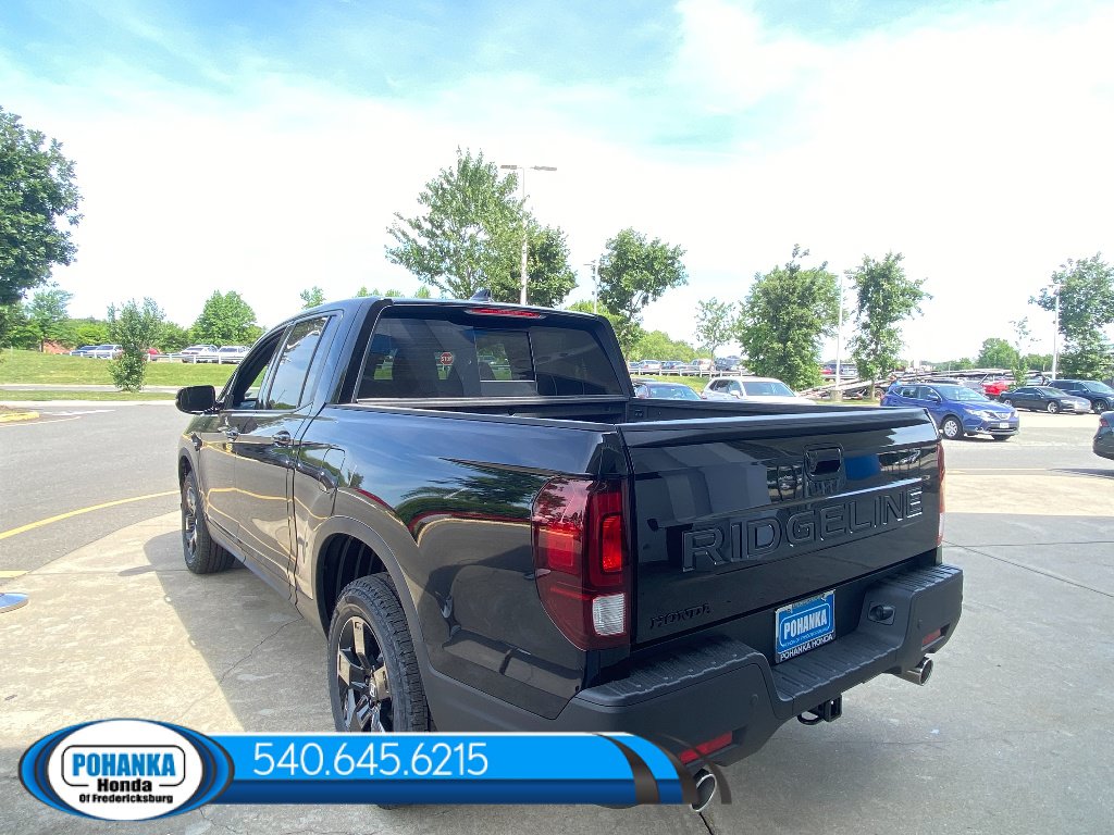 New 2026 Honda Ridgeline Black Edition image 3
