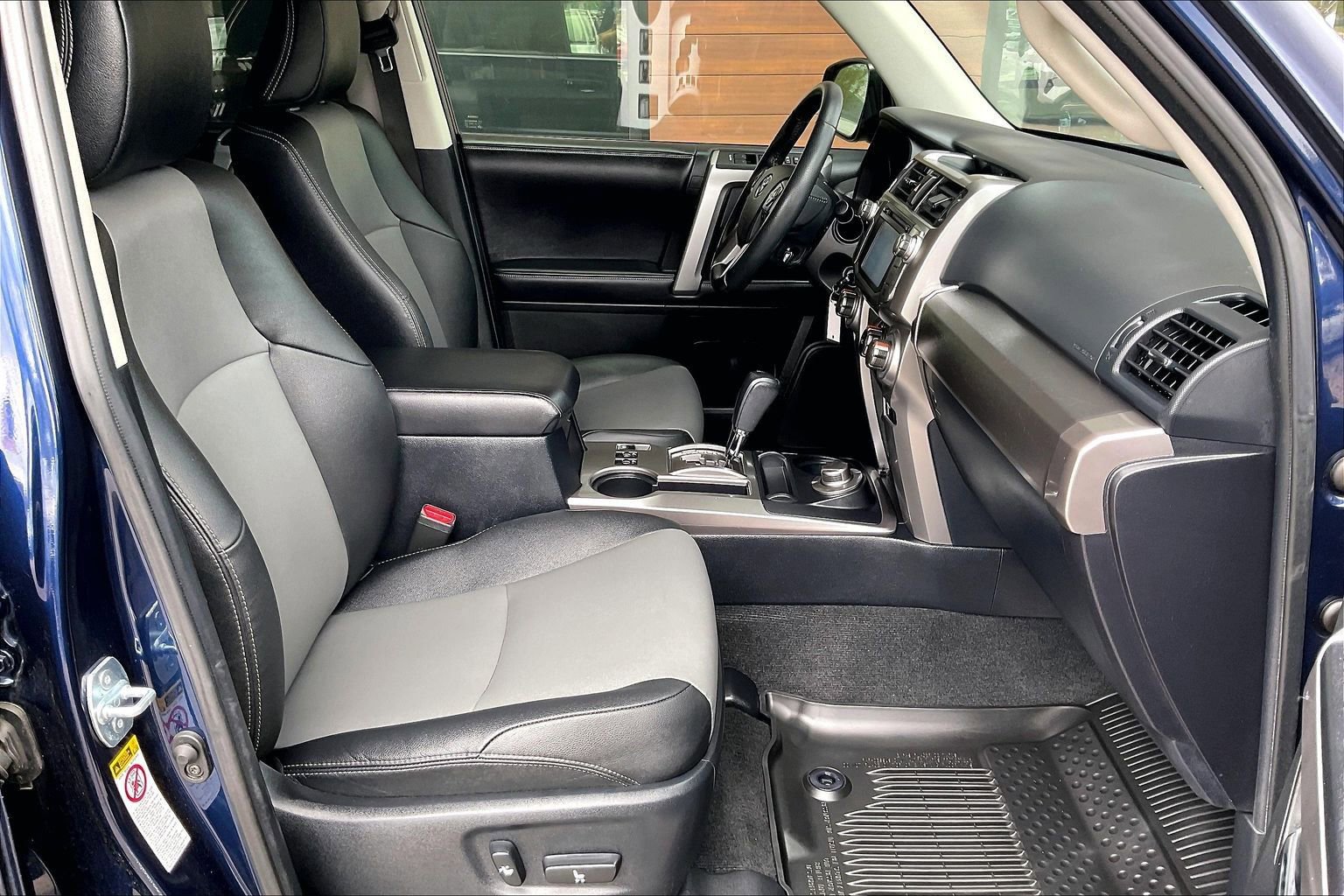 Used 2019 Toyota 4Runner SR5 Premium AWD/4WD image 22