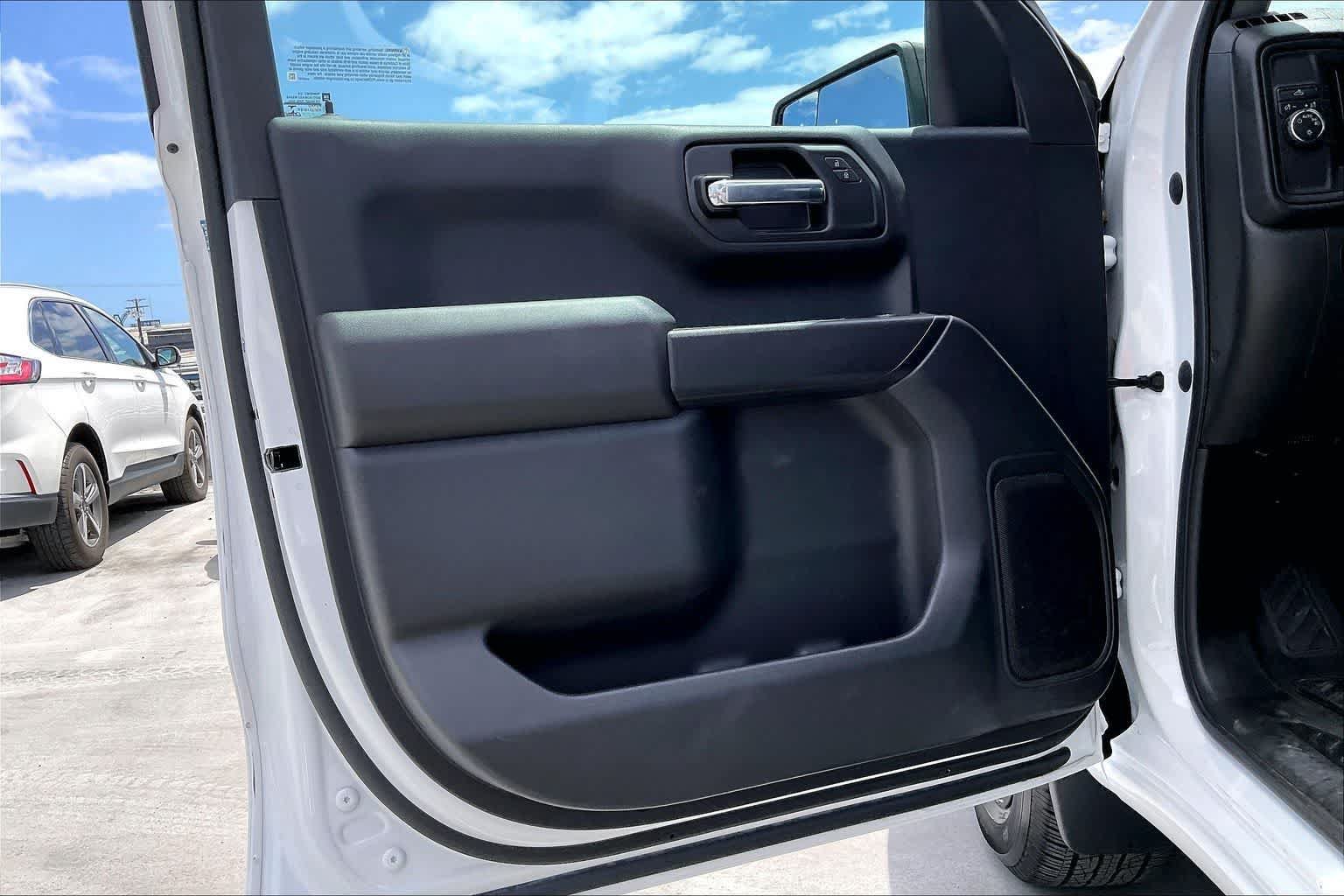 Used 2022 Chevrolet Silverado 1500 Custom RWD image 27