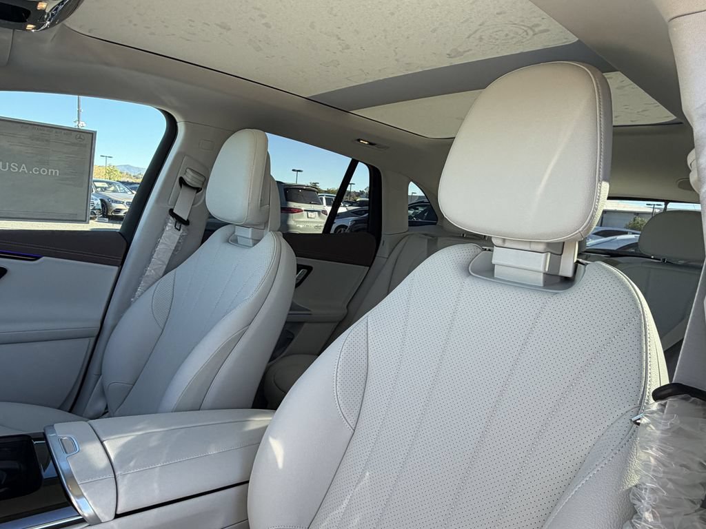 New 2026 Mercedes-Benz EQE 320 4MATIC SUV image 18