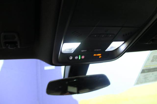 Used 2018 Cadillac XT5 AWD image 20