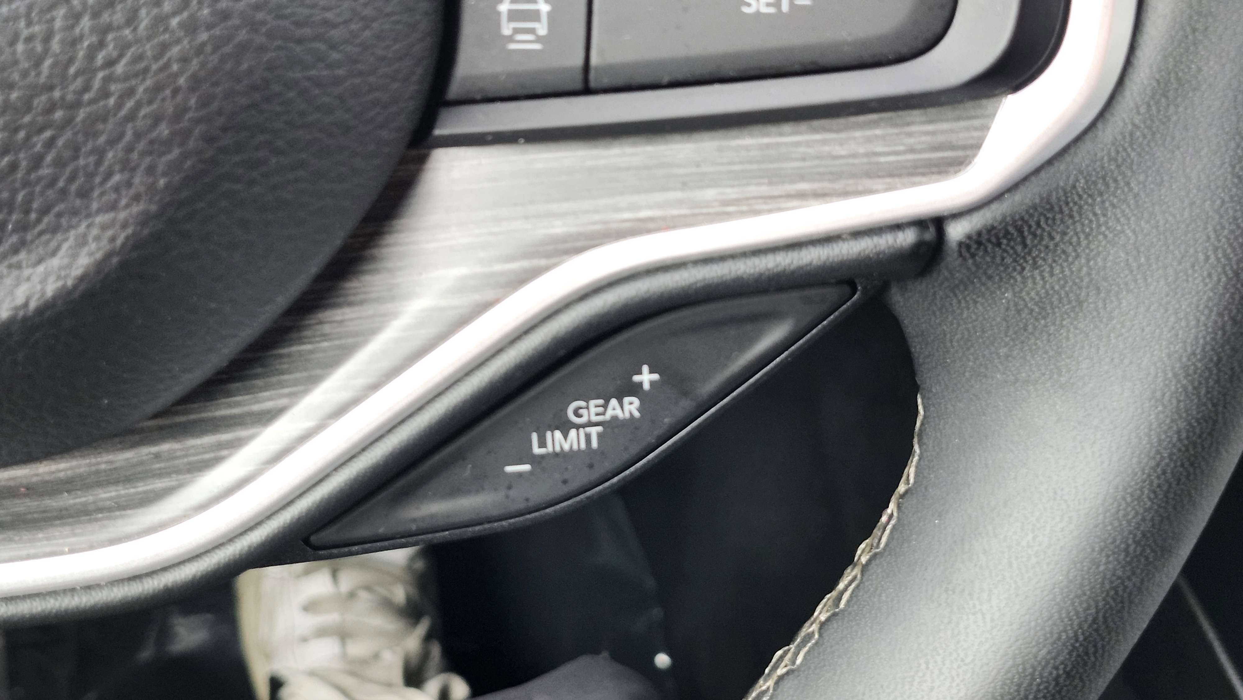 Used 2024 Jeep Wagoneer L Series II w/ Flexible Seating Group image 35