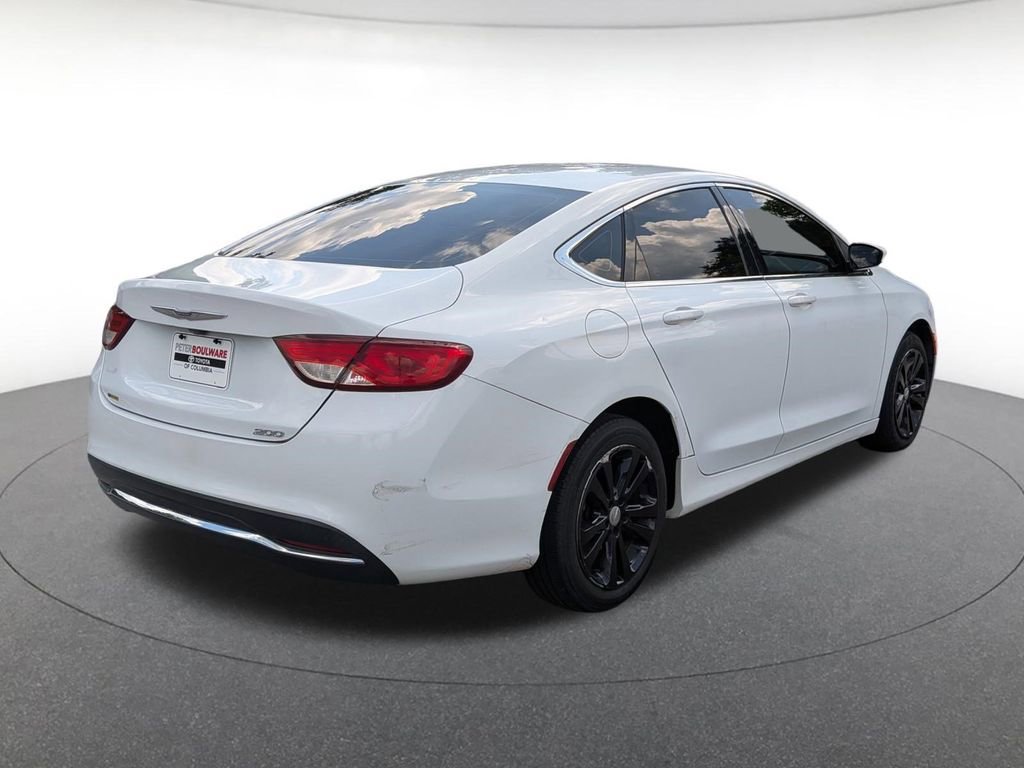 Used 2016 Chrysler 200 Limited FWD image 3
