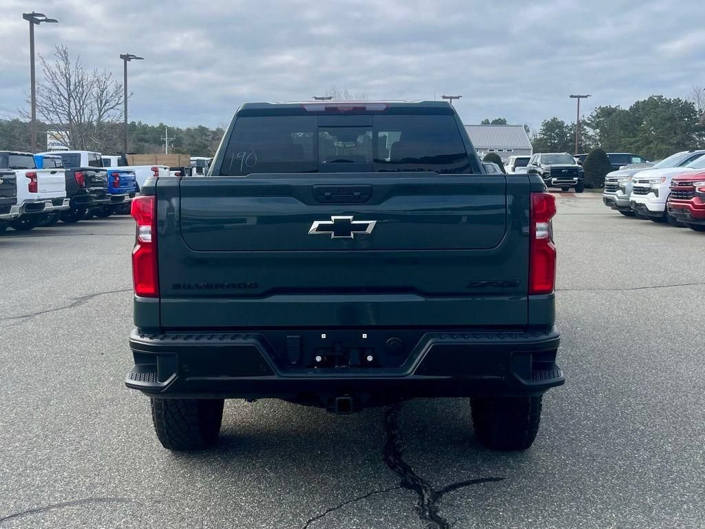 New 2026 Chevrolet Silverado 1500 ZR2 w/ Dark Appearance Package AWD/4WD image 4