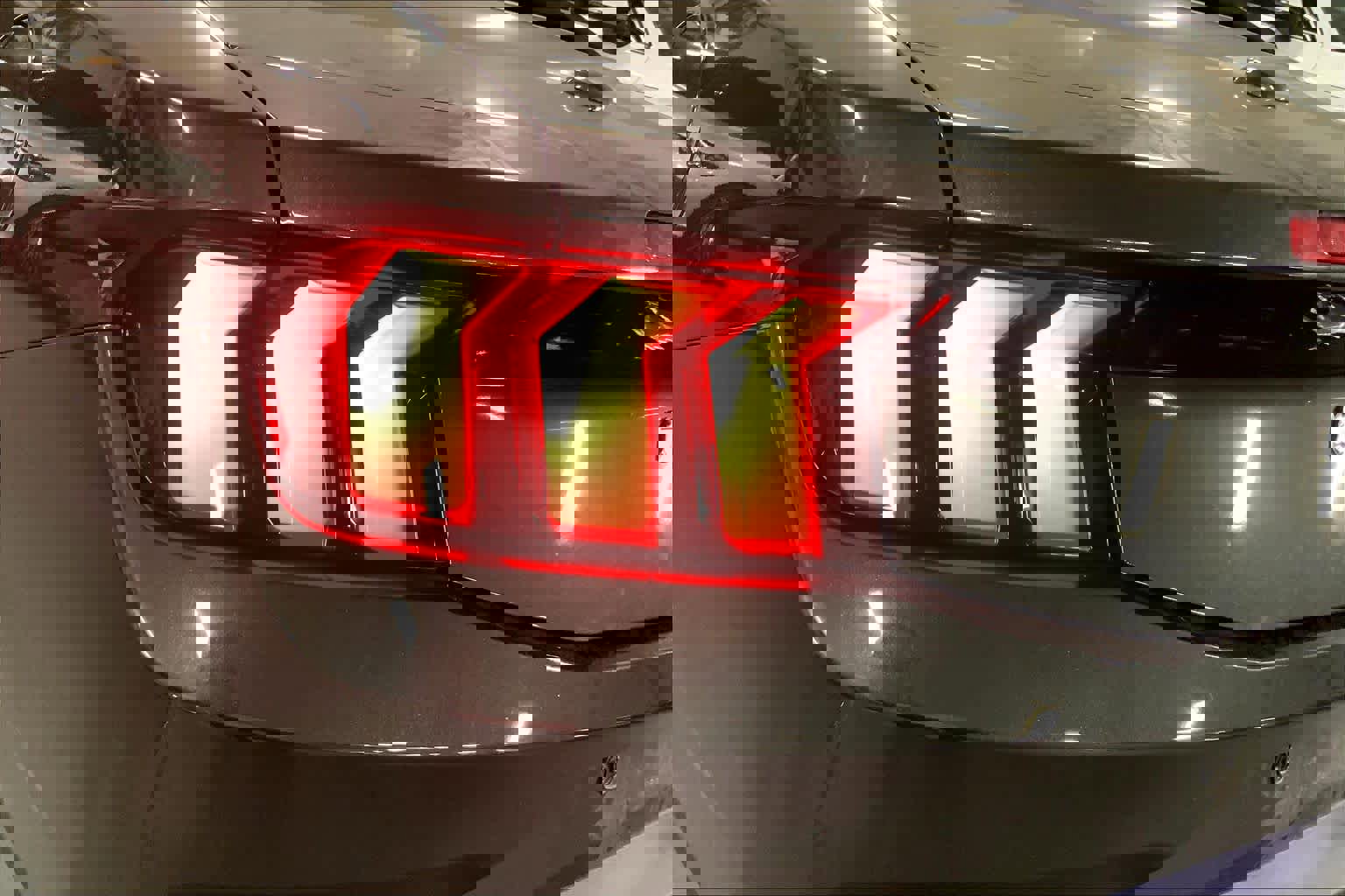 Used 2024 Ford Mustang Convertible image 26