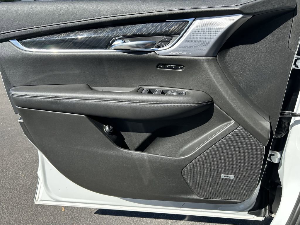 Used 2020 Cadillac XT6 Premium Luxury image 23