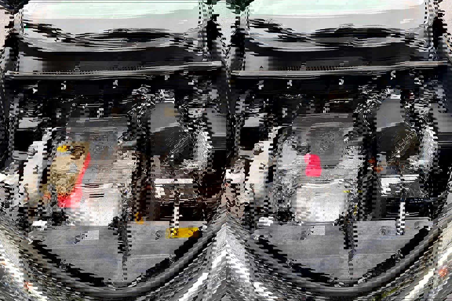 Used 2015 Toyota RAV4 Limited w/ Technology Package image 32