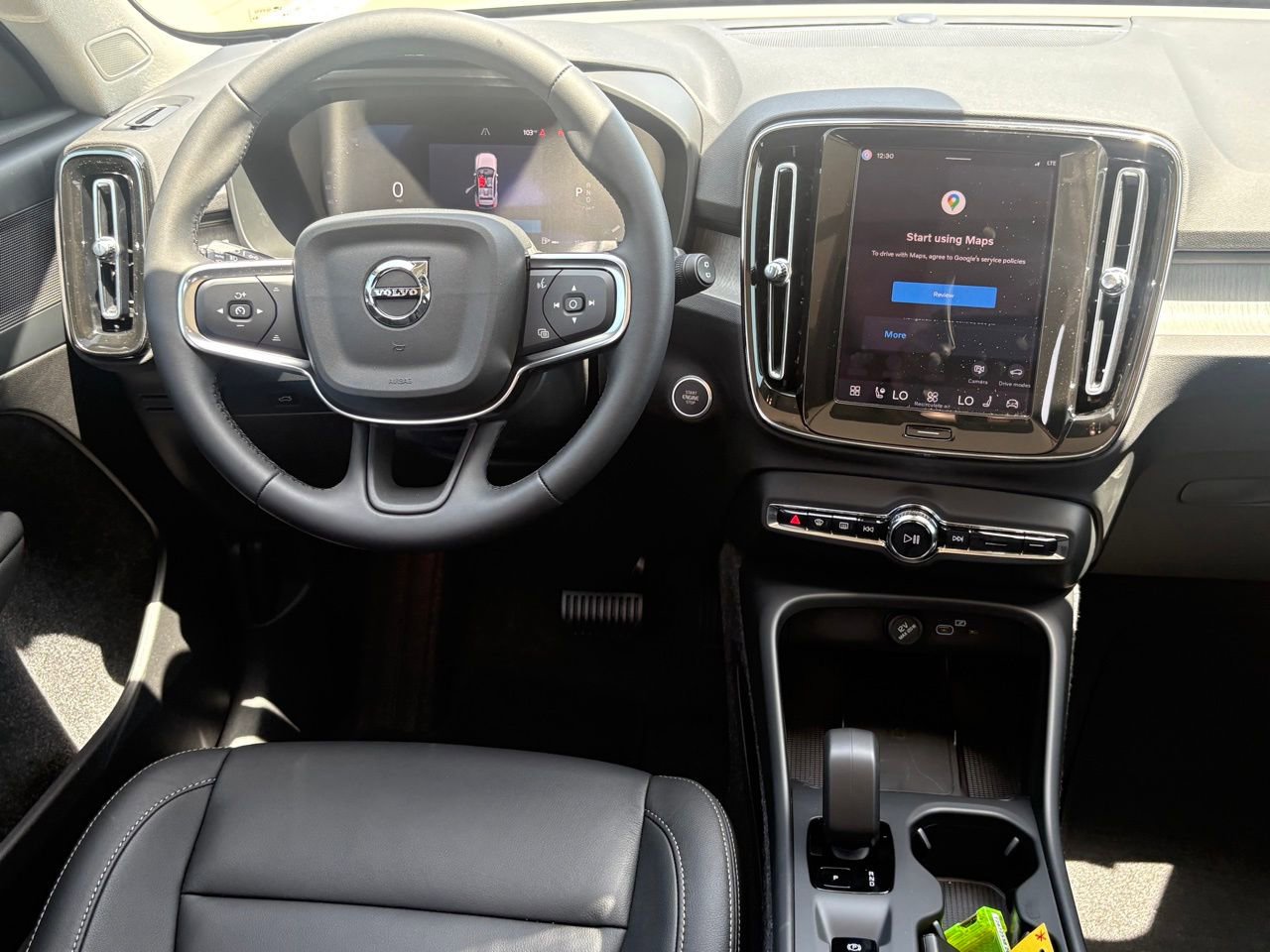 New 2026 Volvo XC40 B4 Core w/ Protection Package Premier image 10