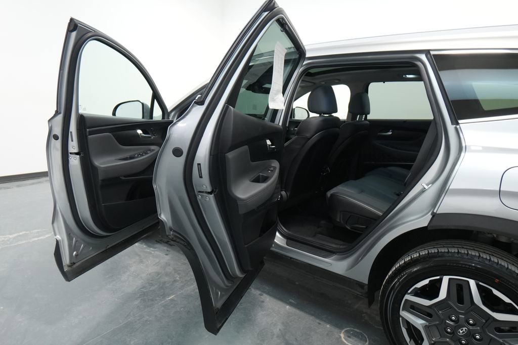 Used 2023 Hyundai Santa Fe Limited w/ Cargo Package image 30