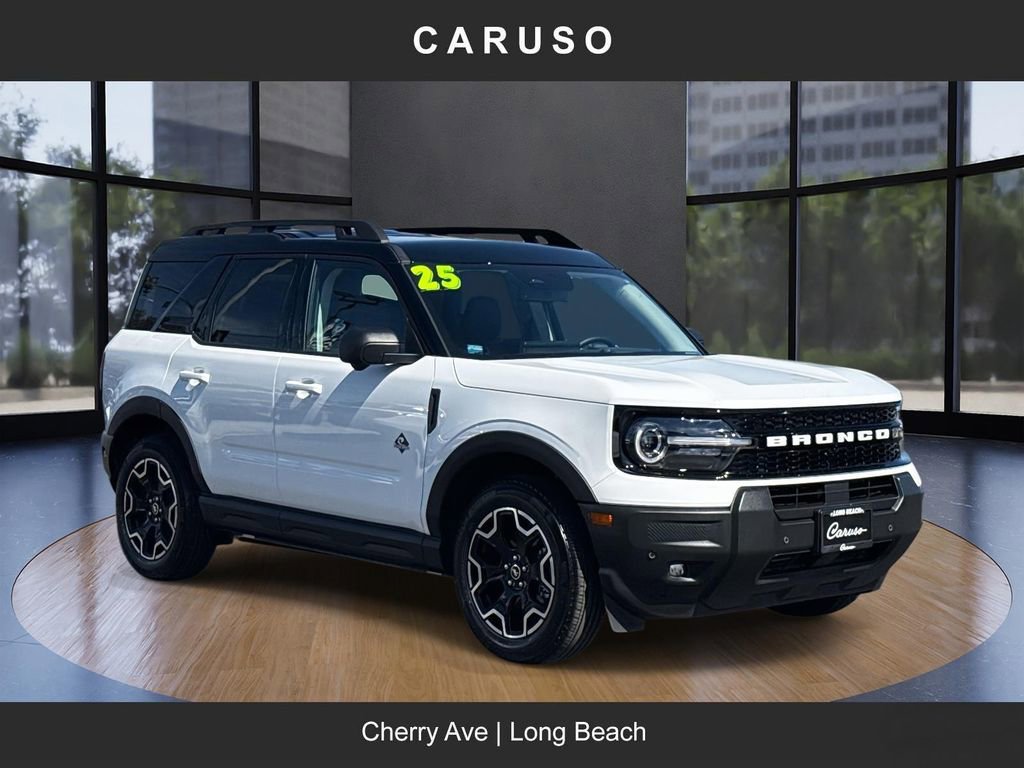 Used 2025 Ford Bronco Sport Outer Banks w/ Outer Banks Tech Package+ AWD/4WD image 1