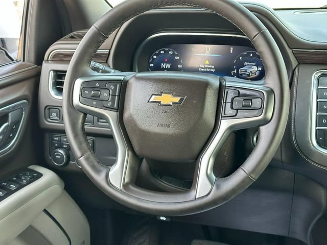 Used 2023 Chevrolet Tahoe LT w/ Luxury Package AWD/4WD image 14