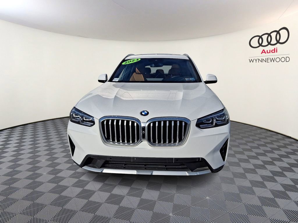 Used 2023 BMW X3 xDrive30i w/ Premium Package image 2