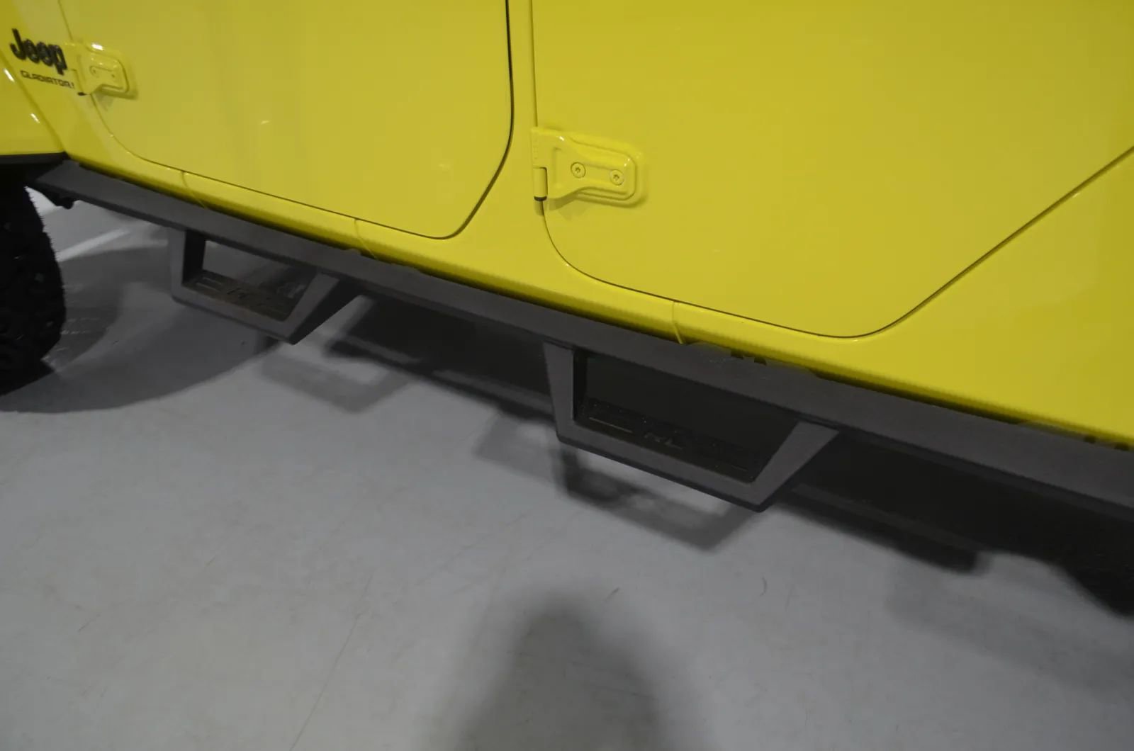 Used 2023 Jeep Gladiator Sport image 10