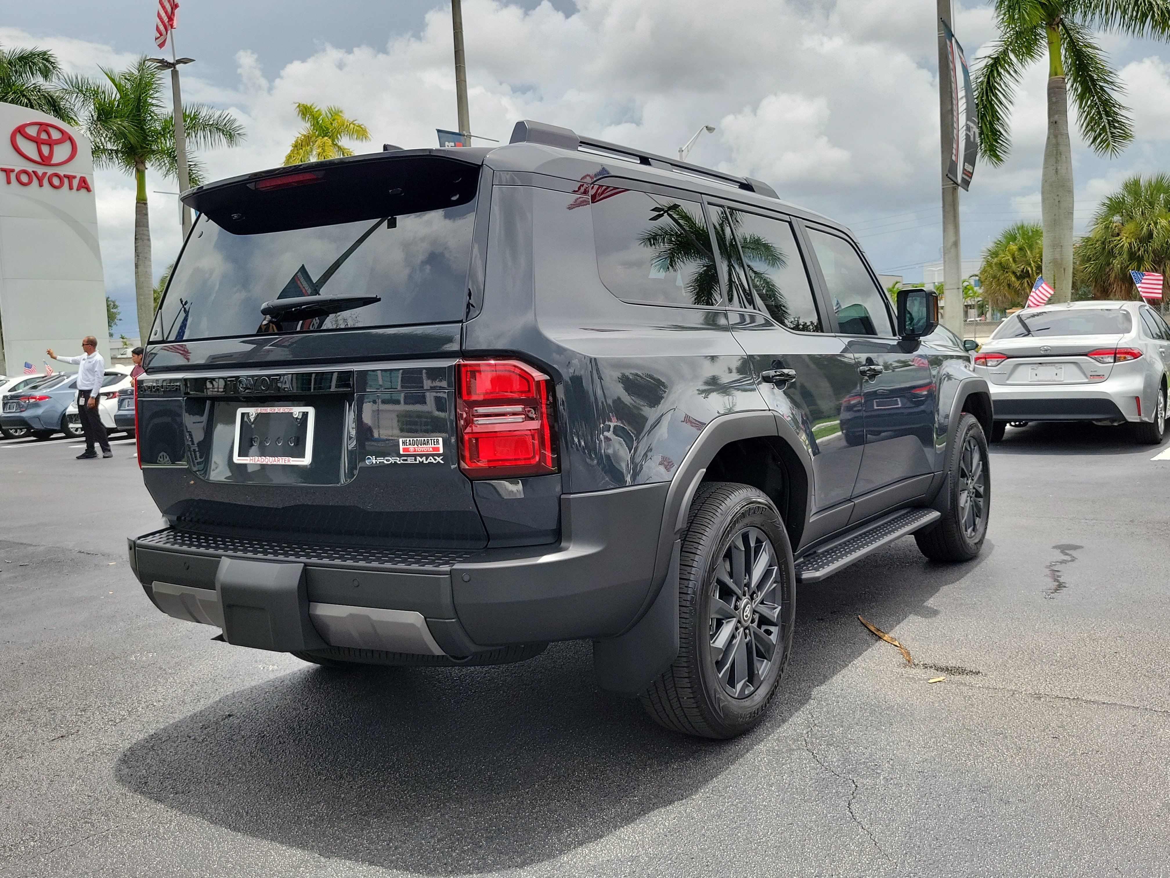 New 2027 Toyota Land Cruiser w/ Premium Package AWD/4WD image 11
