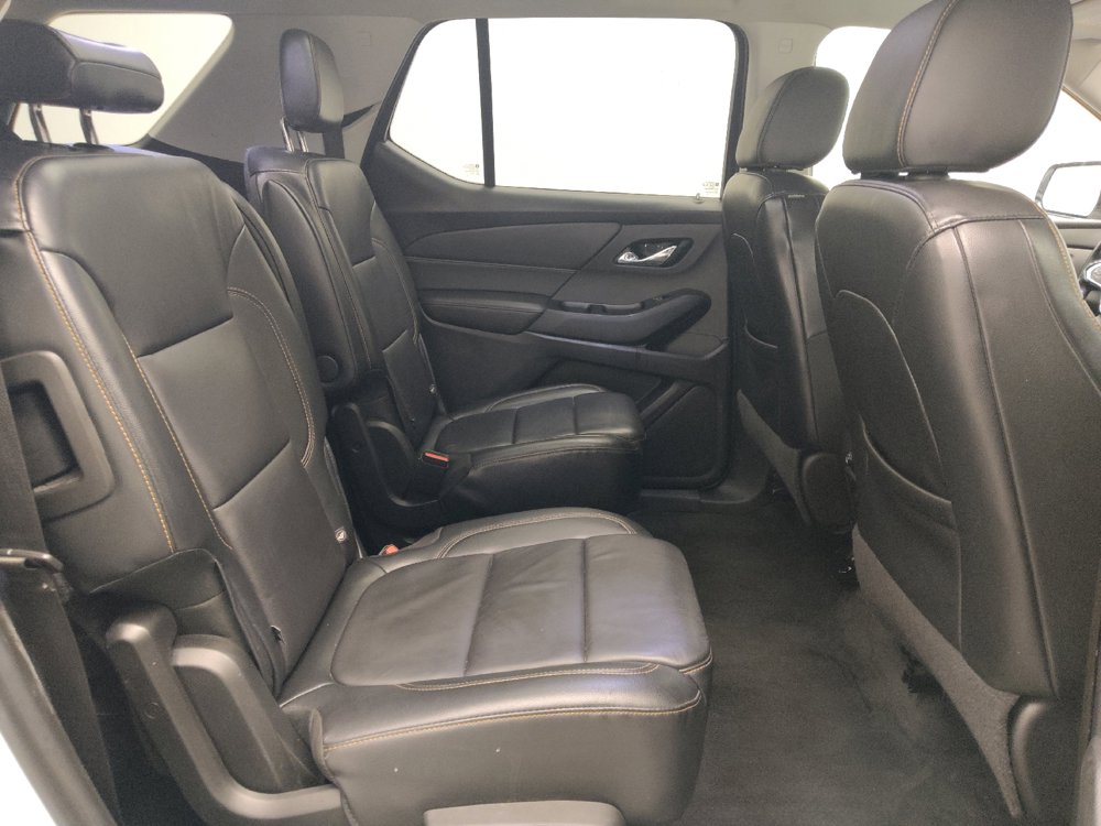 Used 2018 Chevrolet Traverse LT w/ LPO, 'HIT The Road' Package AWD/4WD image 19